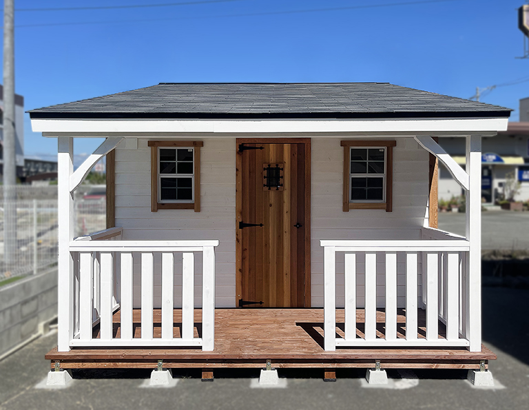 ヨーロッパの森を彷彿とさせる、石積み風の造形小屋!【グリーンベルの小屋_施工事例】