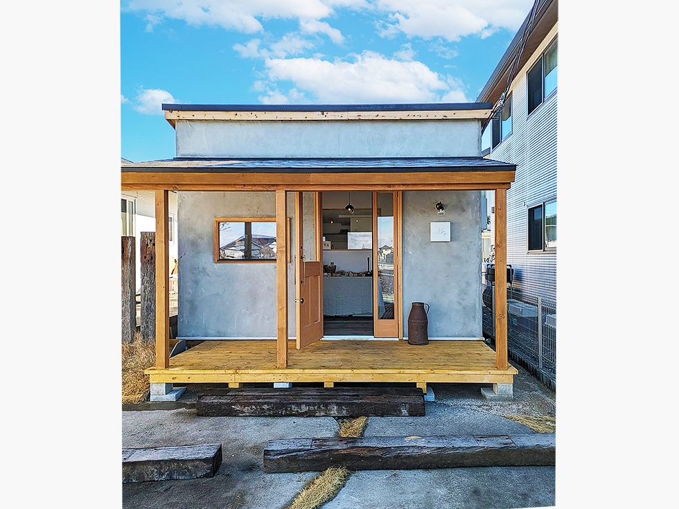 かわいい!斬新カスタマイズの木造小屋