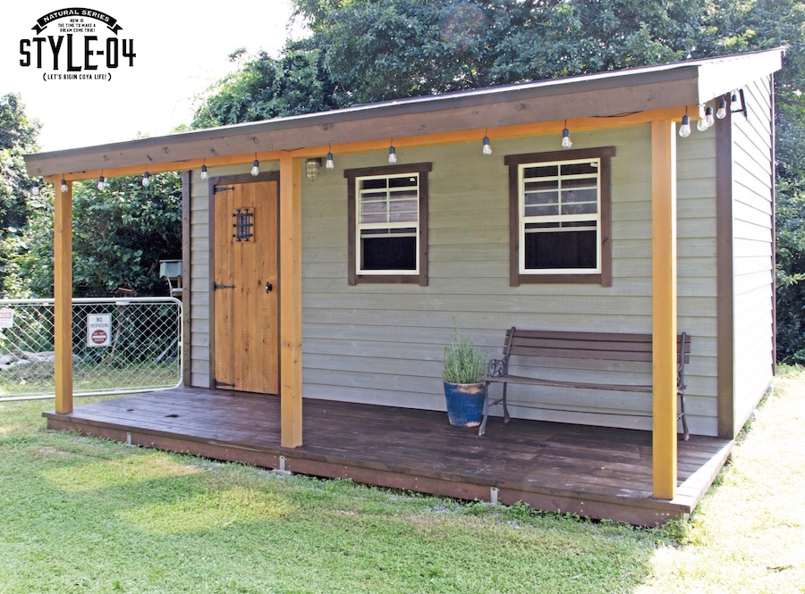 芝生の庭に小屋を建てて、小屋ライフ楽しんでます!