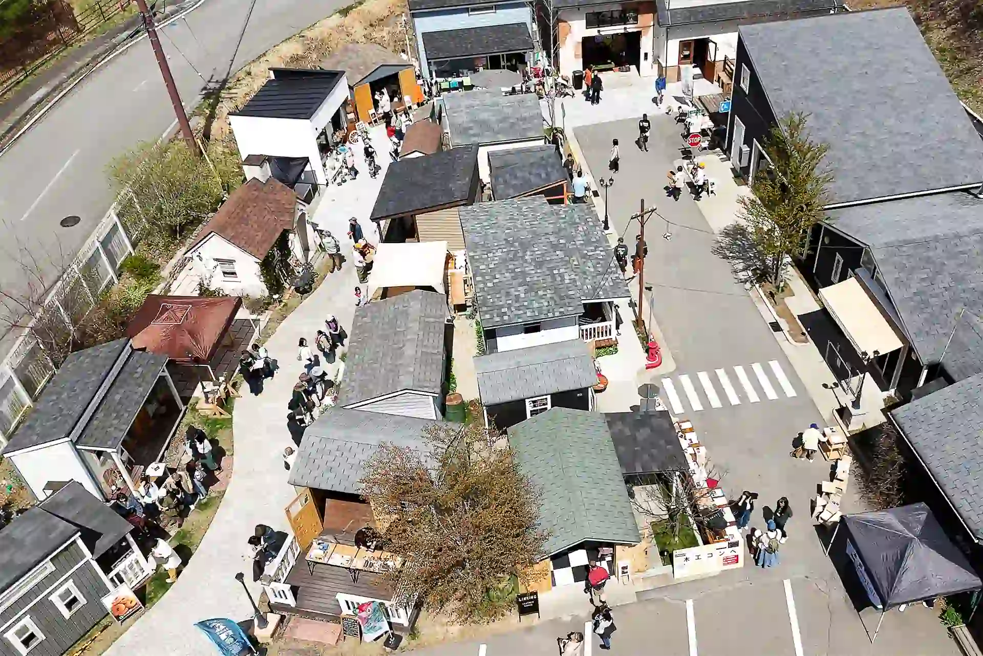 俯瞰したマルシェ会場