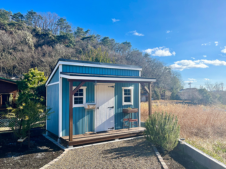 キットの小屋のセルフビルド例_青い小屋_スタイル01-1